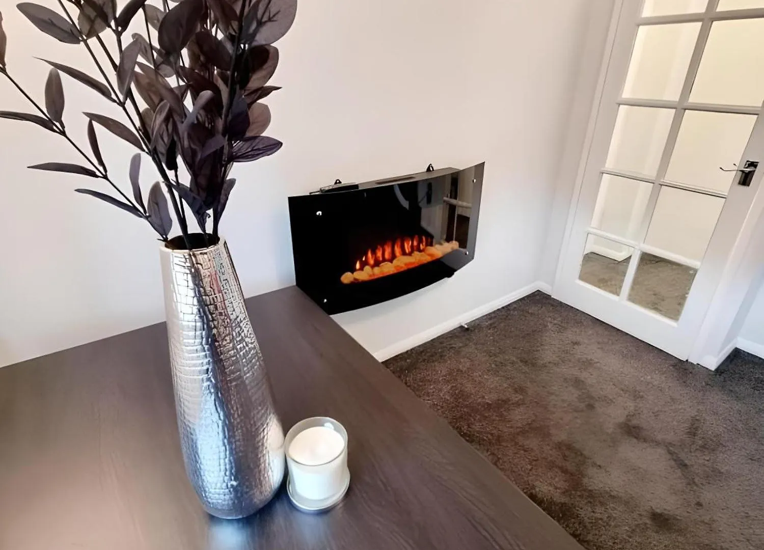 Sleek & Stylish - E15 Apartment With Parking London 0*,  United Kingdom